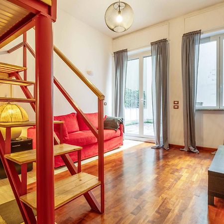 One Bedroom Apartment With Terrace Near Duomo 米兰 外观 照片