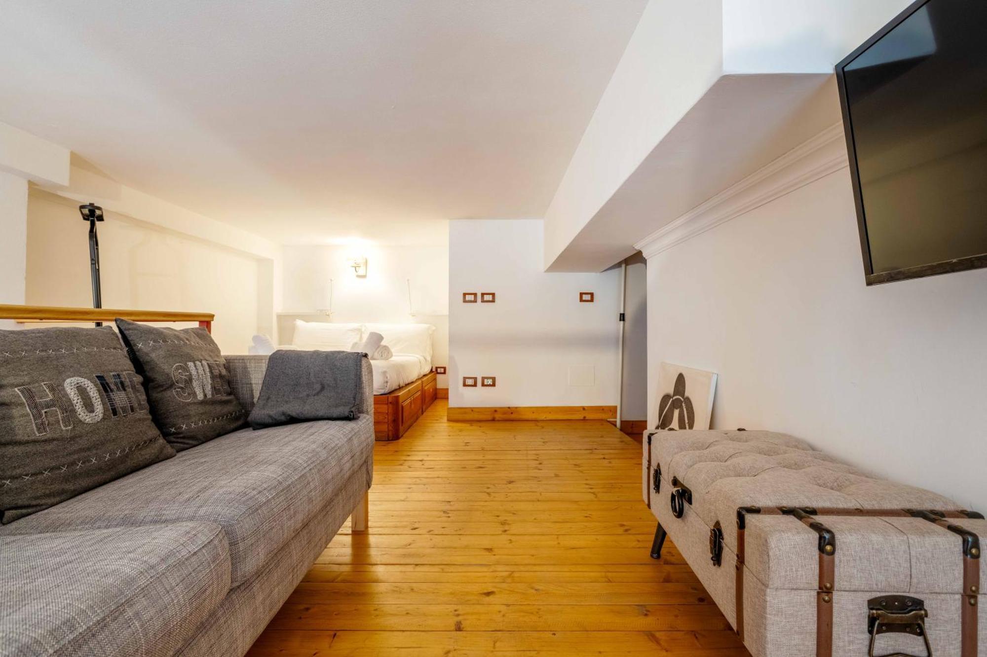 One Bedroom Apartment With Terrace Near Duomo 米兰 外观 照片