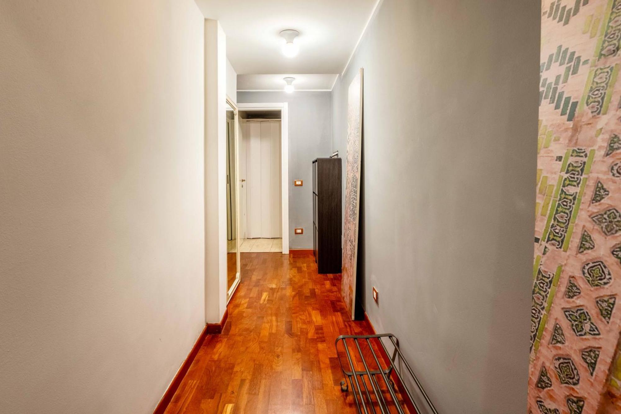 One Bedroom Apartment With Terrace Near Duomo 米兰 外观 照片