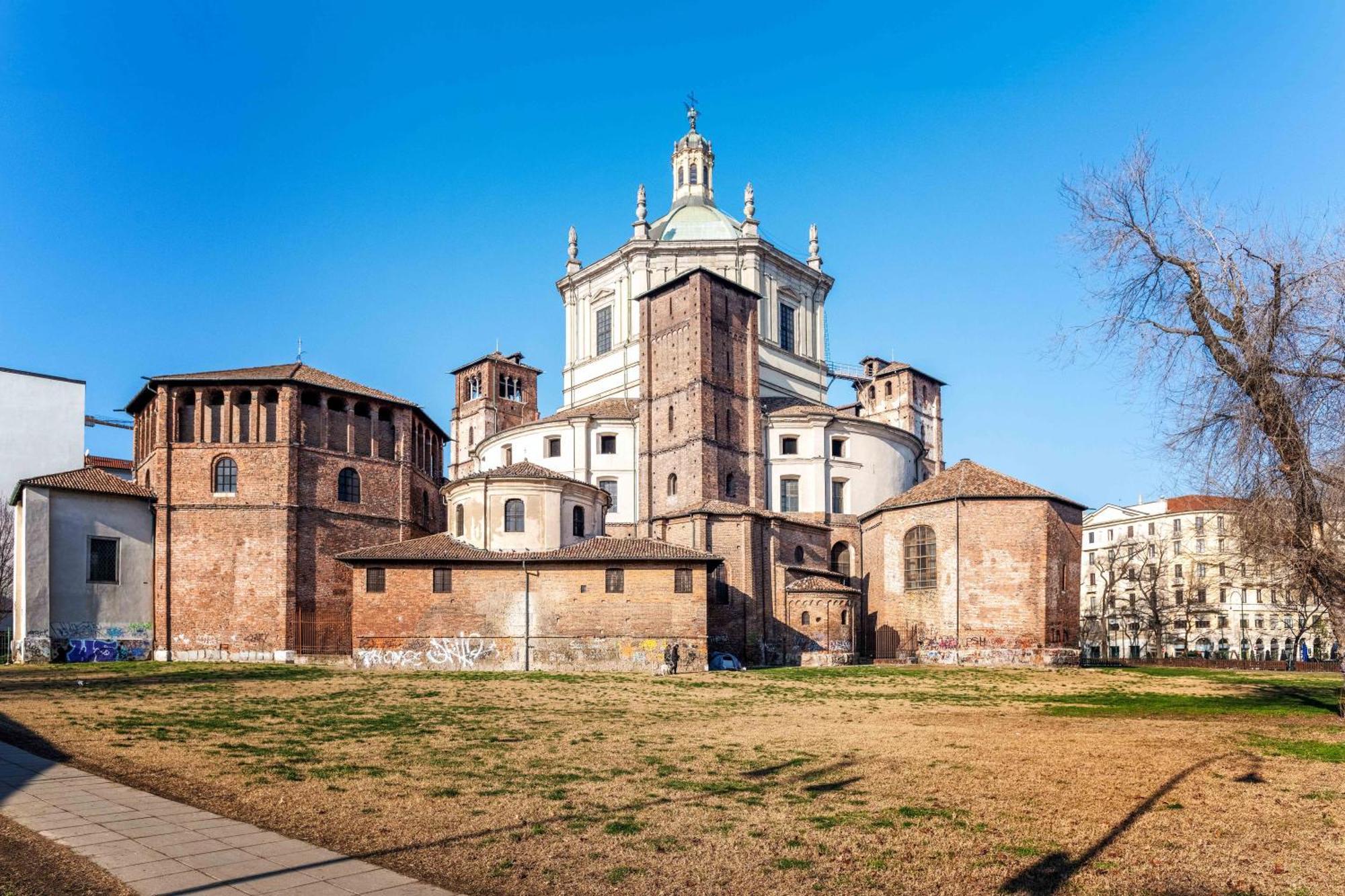 One Bedroom Apartment With Terrace Near Duomo 米兰 外观 照片
